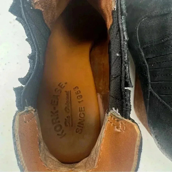 Kork-Ease Verdelet Black Burnished Suede Almond Toe Block Heel Ankle Sz 7 - Picture 11 of 13